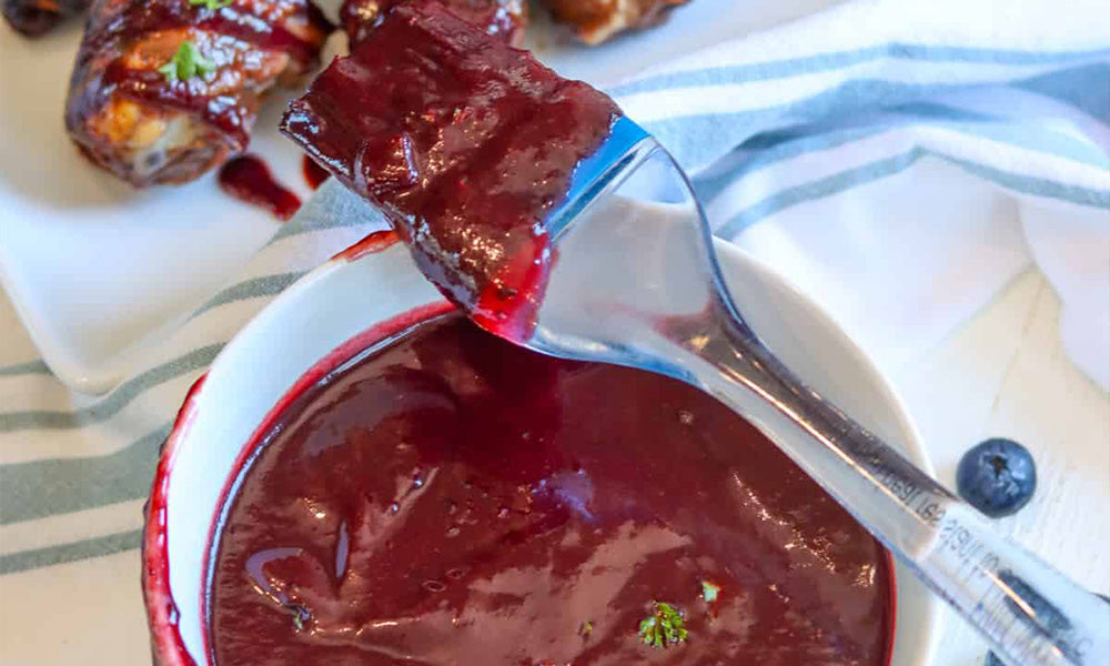 Homemade BBQ Sauce (Sweet, Smoky & Tangy)